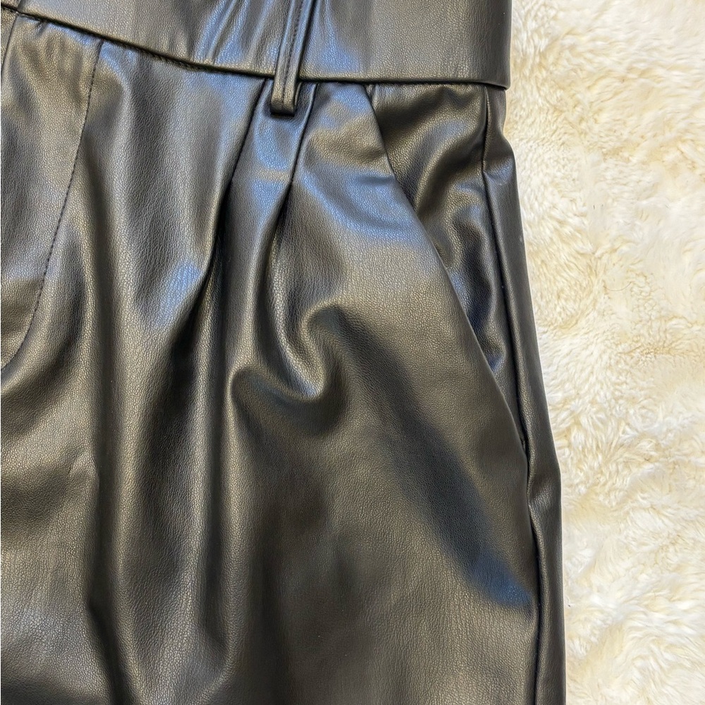 Zara Black High Waist Women Shorts - Picture 7 of 9